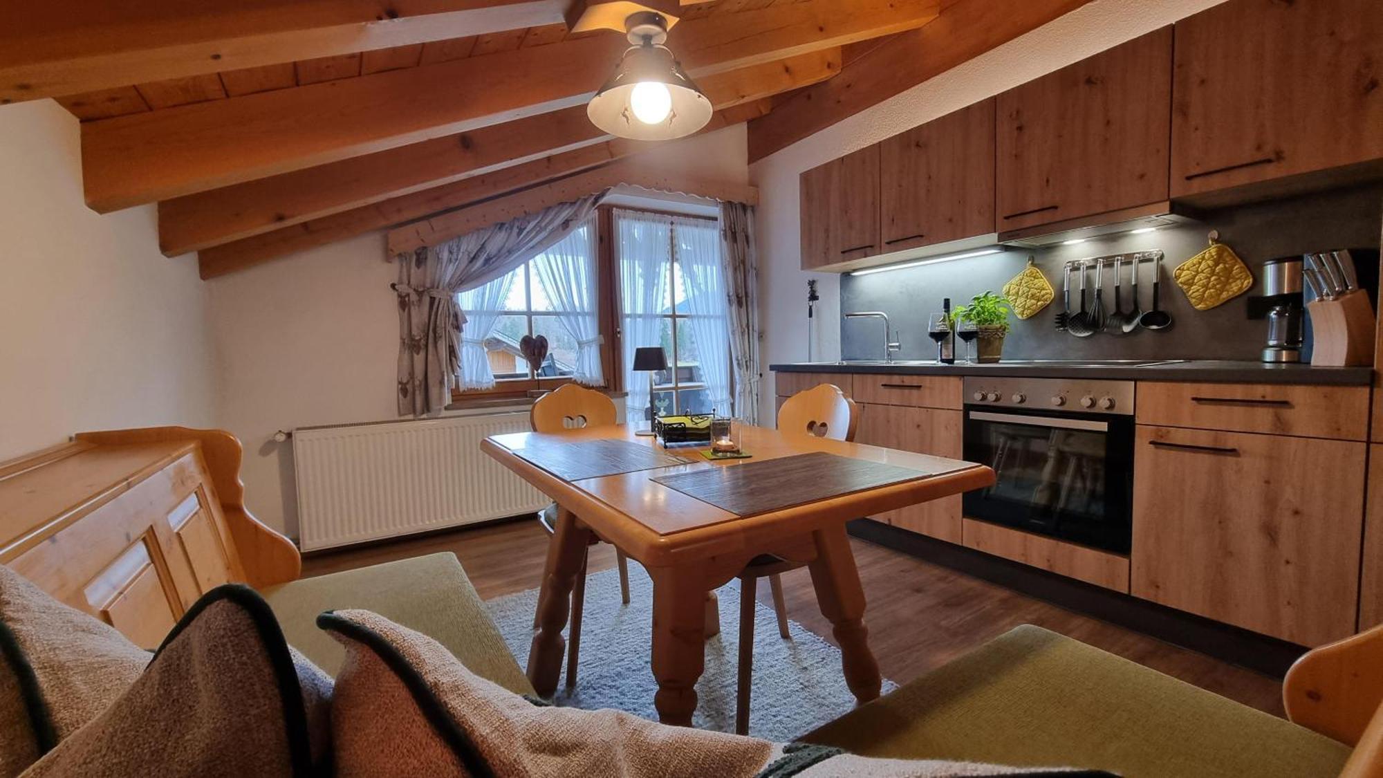 Gaestehaus Alpenparadies Krun Bagian luar foto